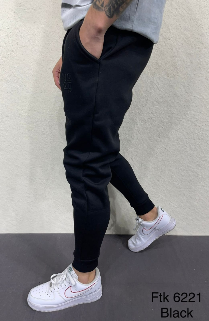 JOGGING SLIM BLACK 6221