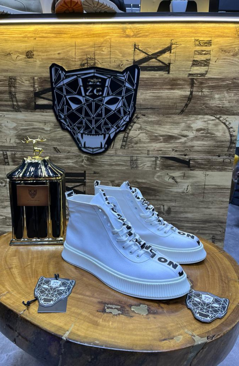 BOOTS WAGOON WHITE