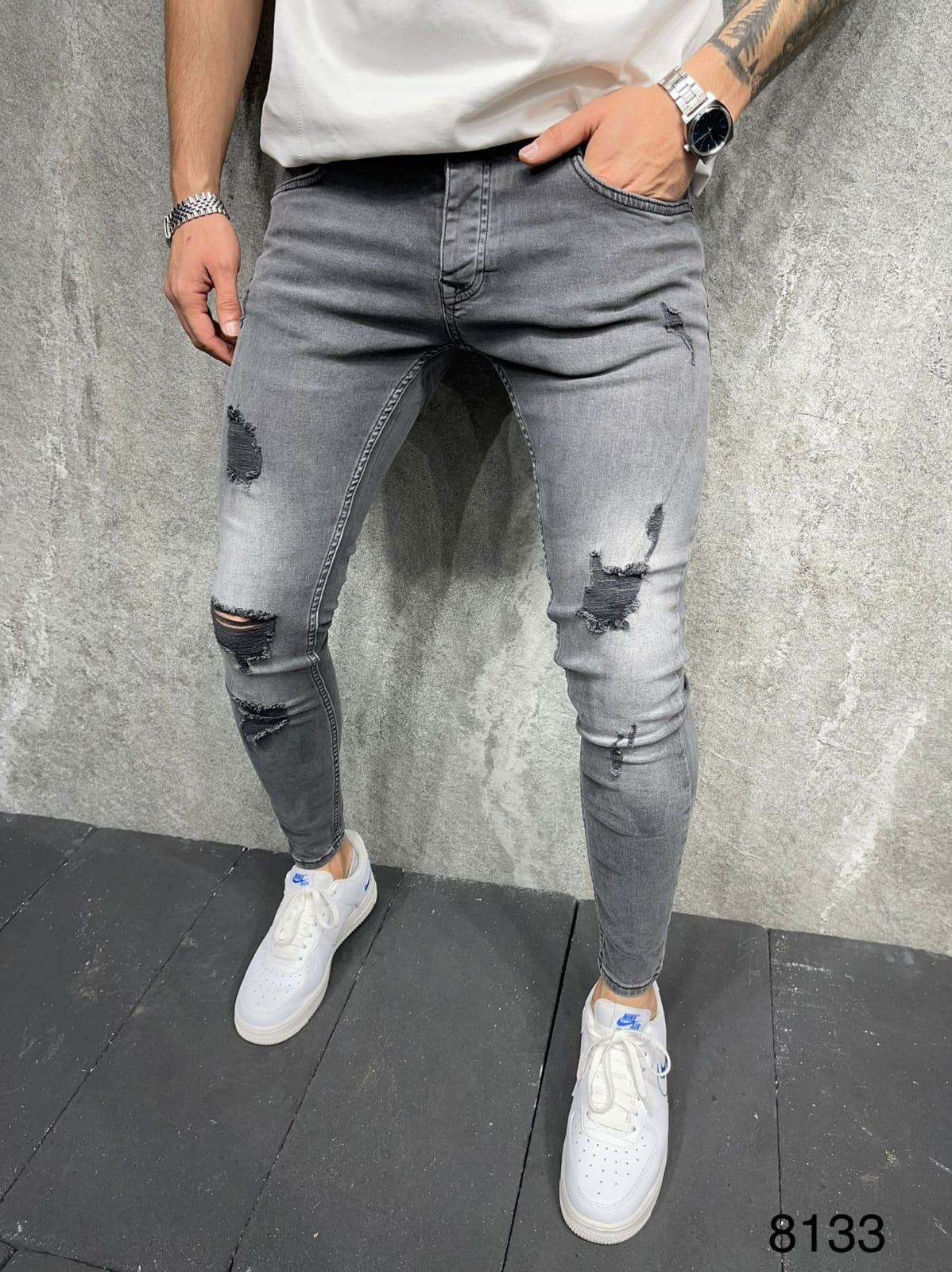 jeans gris Déchiré AT8133