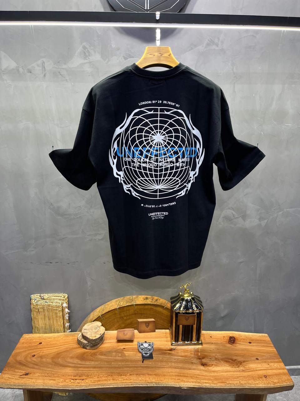 T-SHIRT OVERSIZE BLACK UN114