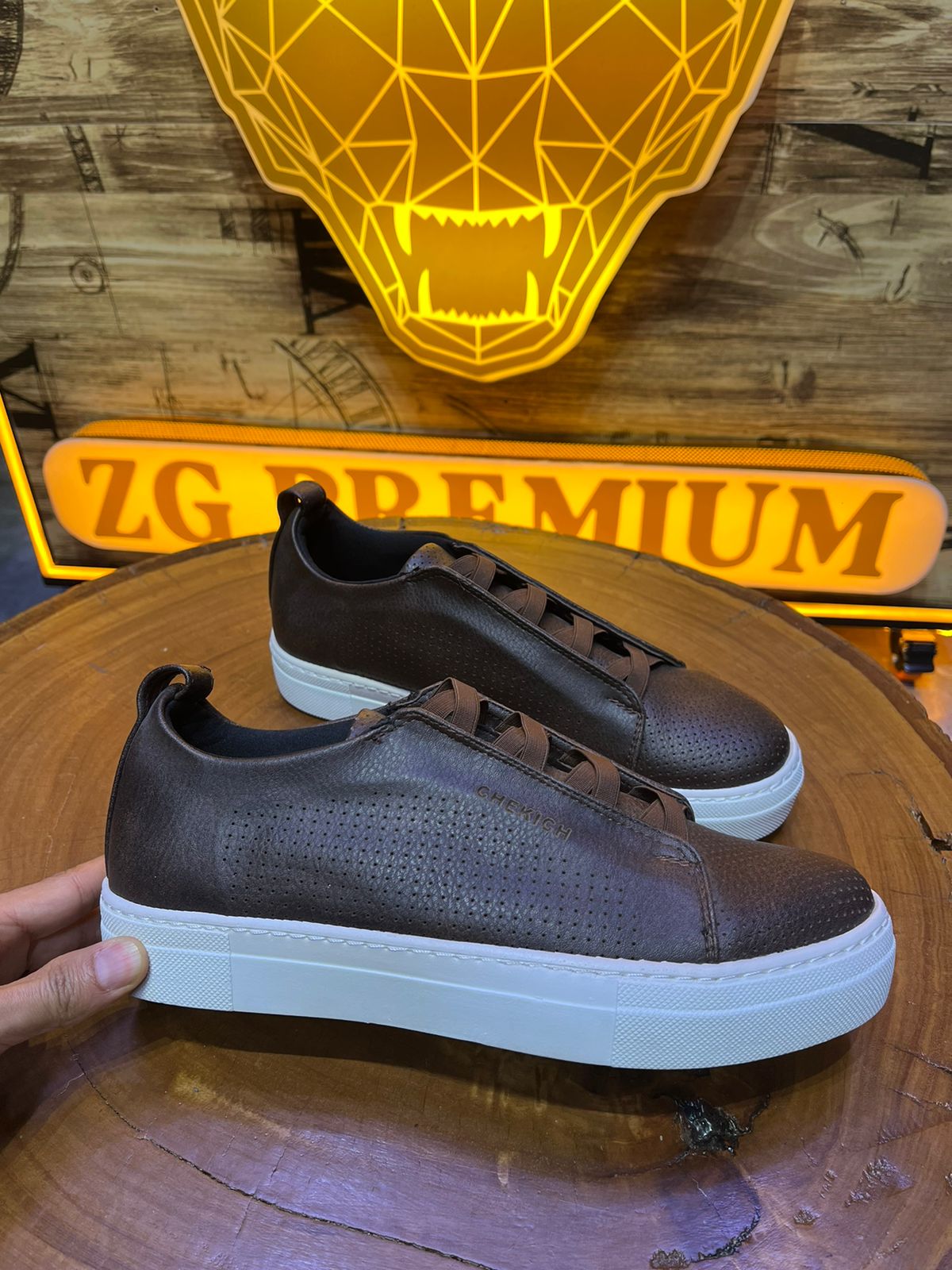 CHEKICH SNEAKERS BROWN CH011