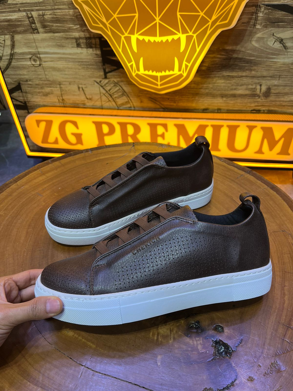 CHEKICH SNEAKERS BROWN CH011